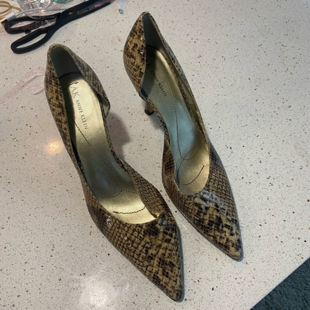 Anne Klein snakeskin heel